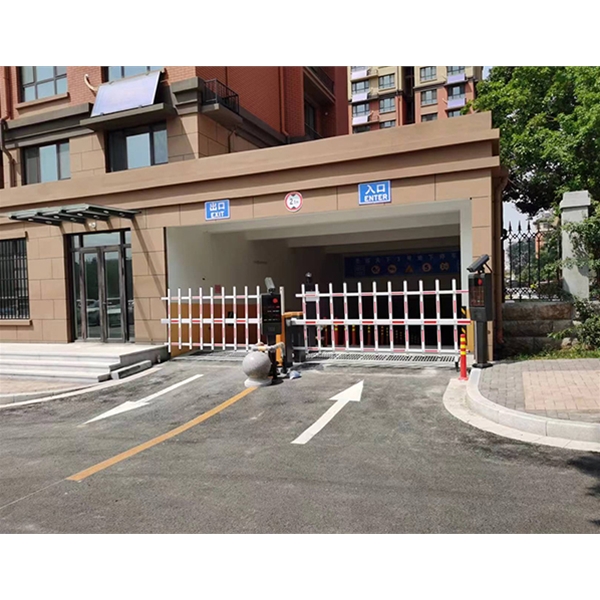 青岛小区停车场出入口设备